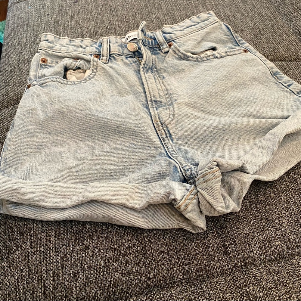 Zara short